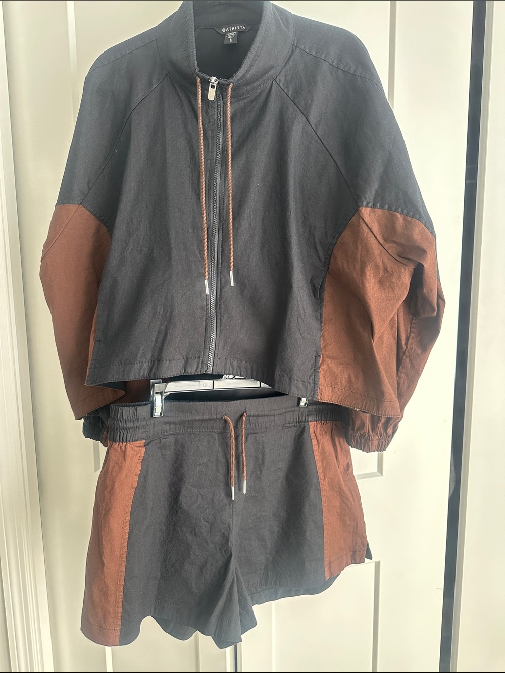 Athleta Super linen Blend Jacket & 3” Short Set, 2-piece, NWOT, L, Brown/Black